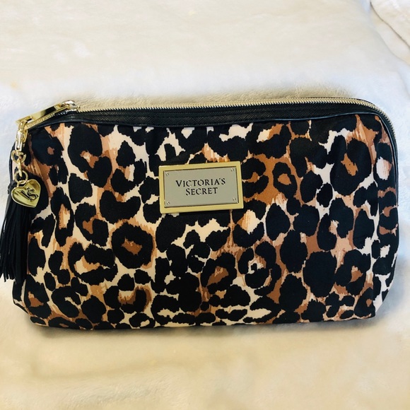 Victoria's Secret Handbags - Cheetah VICTORIA’S Secret wristlet/wallet/clutch